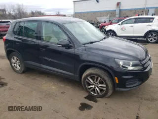 2012 Volkswagen Tiguan SE z VIN WVGAV7AX5CW563536, wystawiony jako Copart lot #52407665 z przebiegiem 136 263 mil mil oraz Szkody całkowita. Historia ofert i sprzedaży dostępna na DreamBid. Obrazek 4.