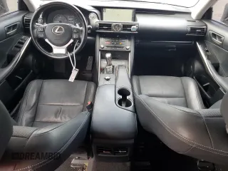 2017 Lexus IS 200t z VIN JTHBA1D23H5058334, wystawiony jako Copart lot #55721445 z przebiegiem 95 600 mil mil oraz Szkoda całkowita • Salvage title. Historia ofert i sprzedaży dostępna na DreamBid. Obrazek 8.