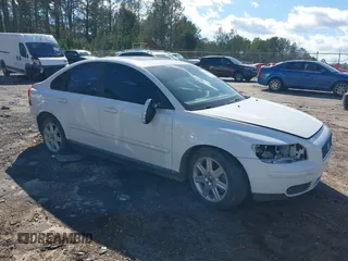 2007 Volvo S40 2.4L z VIN YV1MS382772279393, wystawiony jako IAAI lot #41739834 z przebiegiem 173 224 mil mil oraz . Historia ofert i sprzedaży dostępna na DreamBid. Obrazek 1.