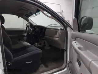2005 Dodge Ram 1500 SLT with VIN 1D7HU16DX5J547792, listed as a IAAI auction lot 41609415 with 209,063 mi miles. Bid and sale history available at carsss.com. Image 5.