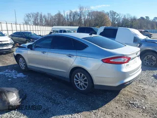 2015 Ford Fusion S with VIN 3FA6P0G77FR135015, listed as a IAAI auction lot 41399694 with 132,175 mi miles. Bid and sale history available at carsss.com. Image 3.