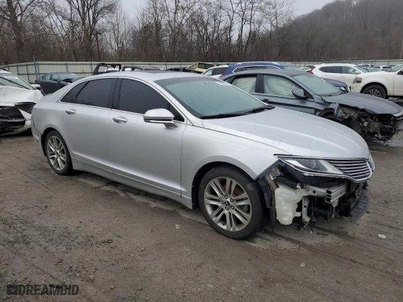 2013 Lincoln MKZ with VIN 3LN6L2GKXDR802206, listed as a Copart auction lot 84380584 with 225,470 mi miles and Salvage Title. Bid and sale history available at carsss.com. Image 4.