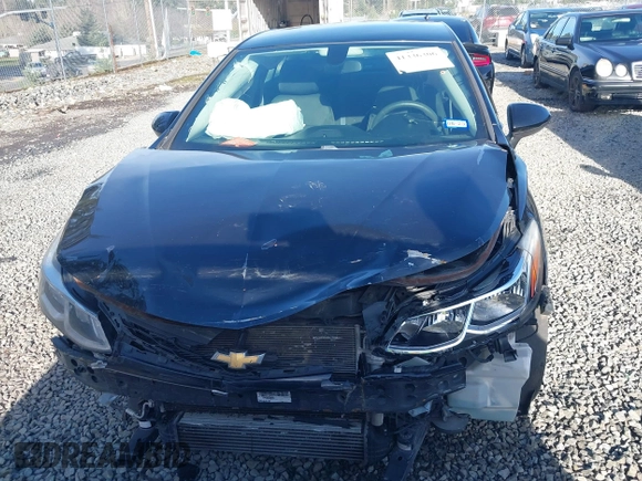 2017 Chevrolet Cruze LS z VIN 1G1BC5SM5H7277073, wystawiony jako IAAI lot #41336306 z przebiegiem 95 515 mil mil oraz . Historia ofert i sprzedaży dostępna na DreamBid. Obrazek 13.