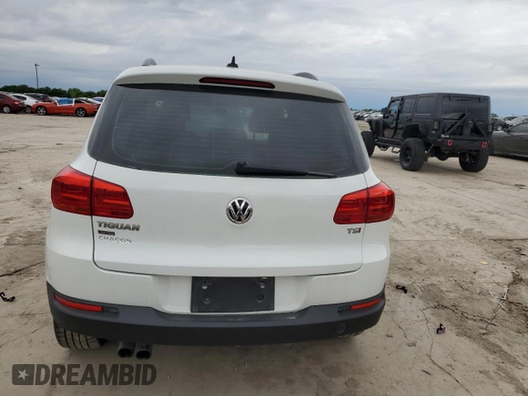 2017 Volkswagen Tiguan S with VIN WVGAV7AX6HK051668, listed as a Copart auction lot 55652795 with 83,109 mi miles and Clean Title. Bid and sale history available at DreamBid. Image 6.