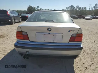 1997 BMW M3 z VIN WBSCD9325VEE06798, wystawiony jako Copart lot #74915394 z przebiegiem Nie podano mil oraz Czysty tytuł • Clean title. Historia ofert i sprzedaży dostępna na DreamBid. Obrazek 6.