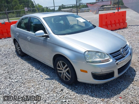2006 Volkswagen Jetta 2.5L with VIN 3VWSG71K26M624575, listed as a IAAI auction lot 42184114 with 164,182 mi miles and . Bid and sale history available at DreamBid. Image 1.