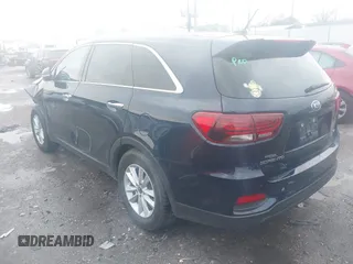 2020 Kia Sorento L with VIN 5XYPG4A31LG699874, listed as a IAAI auction lot 41296086 with 83,177 mi miles. Bid and sale history available at carsss.com. Image 3.