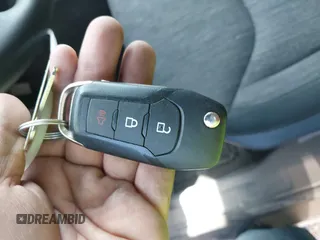 2023 Ford Maverick XL z VIN 3FTTW8E98PRA81194, wystawiony jako IAAI lot #42015071 z przebiegiem Nie podano mil oraz . Historia ofert i sprzedaży dostępna na DreamBid. Obrazek 11.