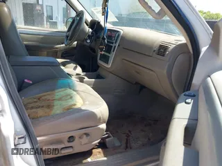 2002 Mercury Mountaineer с VIN 4M2DU86W32ZJ16155, выставлен на аукционе IAAI как лот 42062288 с пробегом Не указан миль и . История ставок и продаж доступна на DreamBid. Изображение 5.