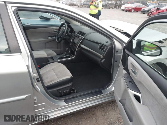 2015 Toyota Camry XLE with VIN 4T1BF1FK9FU495088, listed as a IAAI auction lot 41293184 with 67,719 mi miles and . Bid and sale history available at DreamBid. Image 5.