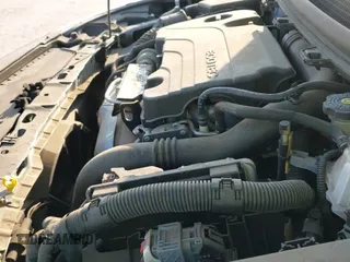 2018 Chevrolet Cruze LS z VIN 1G1BC5SM4J7196975, wystawiony jako IAAI lot #43259970 z przebiegiem 43 888 mil mil oraz . Historia ofert i sprzedaży dostępna na DreamBid. Obrazek 19.