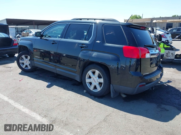 2013 GMC Terrain SLT z VIN 2GKFLVEKXD6193557, wystawiony jako IAAI lot #42670895 z przebiegiem 169 041 mil mil oraz . Historia ofert i sprzedaży dostępna na DreamBid. Obrazek 3.
