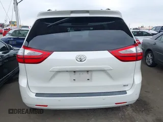2015 Toyota Sienna XLE with VIN 5TDYK3DC5FS640102, listed as a IAAI auction lot 41885194 with 119,972 mi miles. Bid and sale history available at carsss.com. Image 16.