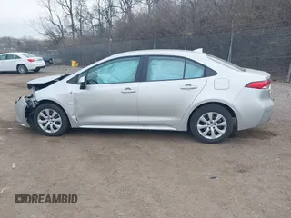 2025 Toyota Corolla LE with VIN 5YFB4MDE4SP242468, listed as a IAAI auction lot 41354909 with 2,045 mi miles. Bid and sale history available at carsss.com. Image 15.