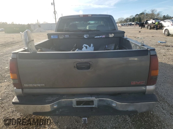 2000 GMC Sierra 1500 SL with VIN 2GTEC19V6Y1286471, listed as a Copart auction lot 37677754 with 289,027 mi miles and Non Repairable. Bid and sale history available at DreamBid. Image 6.