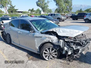 2019 Kia Optima LX z VIN 5XXGT4L38KG354885, wystawiony jako IAAI lot #42394182 z przebiegiem Nie podano mil oraz . Historia ofert i sprzedaży dostępna na DreamBid. Obrazek 6.