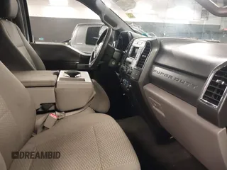 2017 Ford F-250 Lariat с VIN 1FT7W2B60HEB68486, выставлен на аукционе IAAI как лот 42423692 с пробегом 218 019 миль миль и . История ставок и продаж доступна на DreamBid. Изображение 5.