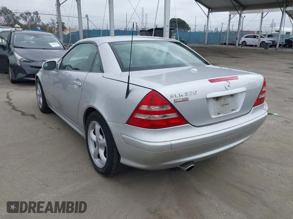 2004 Mercedes-Benz SLK 230/320 with VIN WDBKK65F44F311256, listed as a IAAI auction lot 42211336 with 66,484 mi miles and . Bid and sale history available at DreamBid. Image 3.