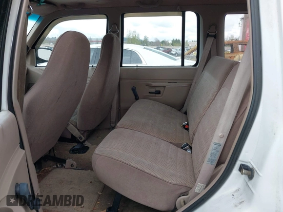 1994 Ford Explorer Eddie Bauer z VIN 1FMDU34X0RUB38962, wystawiony jako IAAI lot #41955041 z przebiegiem 1 088 mil mil oraz . Historia ofert i sprzedaży dostępna na DreamBid. Obrazek 8.