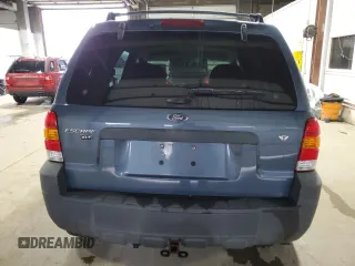 2005 Ford Escape XLT z VIN 1FMYU93145KB29172, wystawiony jako Copart lot #57724475 z przebiegiem 146 236 mil mil oraz Szkoda całkowita • Salvage title. Historia ofert i sprzedaży dostępna na DreamBid. Obrazek 6.