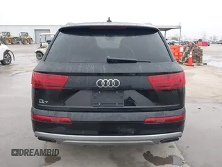 2019 Audi Q7 Prestige z VIN WA1VAAF77KD024993, wystawiony jako IAAI lot #41517140 z przebiegiem 91 074 mil mil oraz . Historia ofert i sprzedaży dostępna na DreamBid. Obrazek 17.
