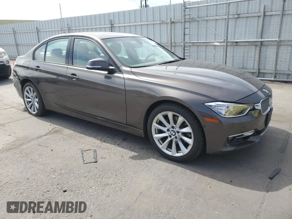 2013 BMW 3 Series 328i xDrive with VIN WBA3B3C5XDF533635, listed as a Copart auction lot 52746075 with 94,722 mi miles and Salvage Title. Bid and sale history available at carsss.com. Image 4.