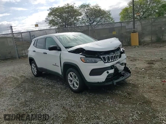 2024 Jeep Compass Sport с VIN 3C4NJDAN3RT125983, выставлен на аукционе Copart как лот 54887065 с пробегом 13 030 миль миль и Списание • Salvage title. История ставок и продаж доступна на DreamBid. Изображение 14.