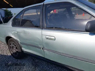 1989 Nissan Maxima z VIN JN1HJ01P5KT267358, wystawiony jako IAAI lot #42283788 z przebiegiem 152 298 mil mil oraz . Historia ofert i sprzedaży dostępna na DreamBid. Obrazek 6.