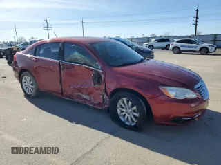 2012 Chrysler 200 Touring with VIN 1C3CCBBB6CN144226, listed as a Copart auction lot 46870135 with 31,884 mi miles and Salvage Title. Bid and sale history available at carsss.com. Image 4.