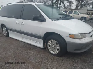 1997 Dodge Grand Caravan with VIN 1B4GP54R5VB335635, listed as a IAAI auction lot 41433559 with Not Provided miles and . Bid and sale history available at DreamBid. Image 1.