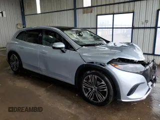 2023 Mercedes-Benz EQS 450 z VIN 4JGDM2EB6PA024248, wystawiony jako Copart lot #56052475 z przebiegiem 13 760 mil mil oraz Szkody całkowita. Historia ofert i sprzedaży dostępna na DreamBid. Obrazek 4.