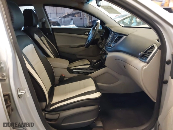 2016 Hyundai Tucson SE with VIN KM8J33A46GU115022, listed as a IAAI auction lot 41654060 with 139,551 mi miles. Bid and sale history available at carsss.com. Image 5.