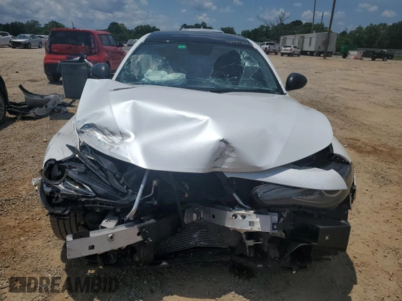 2018 Alfa Romeo Giulia Ti Sport with VIN ZARFAECN3J7599728, listed as a Copart auction lot 57711005 with Not provided miles and Salvage title. Bid and sale history available at DreamBid. Image 5.