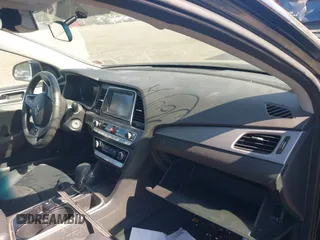 2019 Hyundai Sonata SE with VIN 5NPE24AF8KH755123, listed as a IAAI auction lot 40611551 with Not Provided miles and . Bid and sale history available at carsss.com. Image 5.