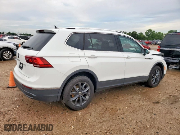 2024 Volkswagen Tiguan SE z VIN 3VV3B7AX0RM188817, wystawiony jako Copart lot #58040225 z przebiegiem 6 299 mil mil oraz Szkoda całkowita • Salvage title. Historia ofert i sprzedaży dostępna na DreamBid. Obrazek 3.