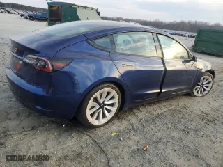 2022 Tesla Model 3 with VIN 5YJ3E1EA2NF192083, listed as a Copart auction lot 43633985 with 0 mi miles and Salvage Title. Bid and sale history available at carsss.com. Image 3.