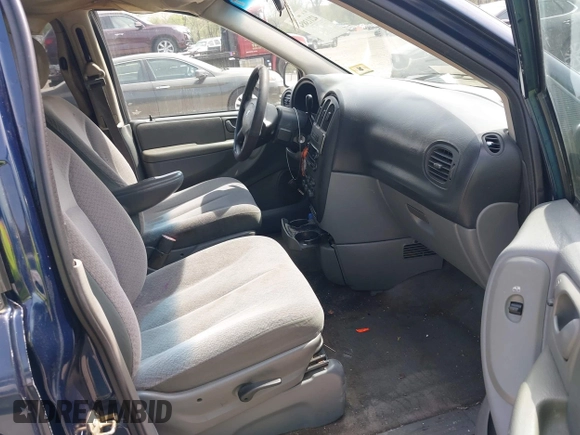 2006 Dodge Grand Caravan SE z VIN 1D4GP24R46B665319, wystawiony jako IAAI lot #42113854 z przebiegiem 168 632 mil mil oraz . Historia ofert i sprzedaży dostępna na DreamBid. Obrazek 5.