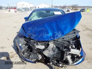 2016 Chrysler 200 C with VIN 1C3CCCCB3GN147174, listed as a IAAI auction lot 41600068 with 102,551 mi miles and . Bid and sale history available at DreamBid. Image 12.