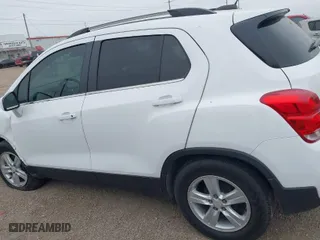 2020 Chevrolet Trax LT with VIN 3GNCJLSB9LL338988, listed as a IAAI auction lot 41592516 with 40,422 mi miles. Bid and sale history available at carsss.com. Image 13.