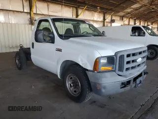 2005 Ford F-250 with VIN 1FDNF20545EC51928, listed as a Copart auction lot 71401044 with 409,115 mi miles and Clean title. Bid and sale history available at DreamBid. Image 4.