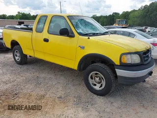2000 Ford F-150 XL with VIN 1FTRX18W0YKB28000, listed as a IAAI auction lot 42451649 with 193,718 mi miles and . Bid and sale history available at DreamBid. Image 1.
