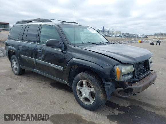 2004 Chevrolet TrailBlazer EXT LT with VIN 1GNET16S746115863, listed as a IAAI auction lot 41453236 with 198,099 mi miles. Bid and sale history available at carsss.com. Image 1.