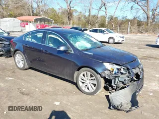 2014 Buick Regal with VIN 2G4GK5EX8E9288550, listed as a IAAI auction lot 41460737 with 184,078 mi miles. Bid and sale history available at carsss.com. Image 1.