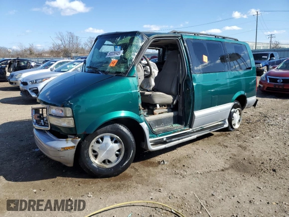 2000 GMC Safari Passenger with VIN 1GKDM19W3YB513055, listed as a Copart auction lot 50328945 with 0 mi miles and Salvage Title. Bid and sale history available at carsss.com. Image 1.