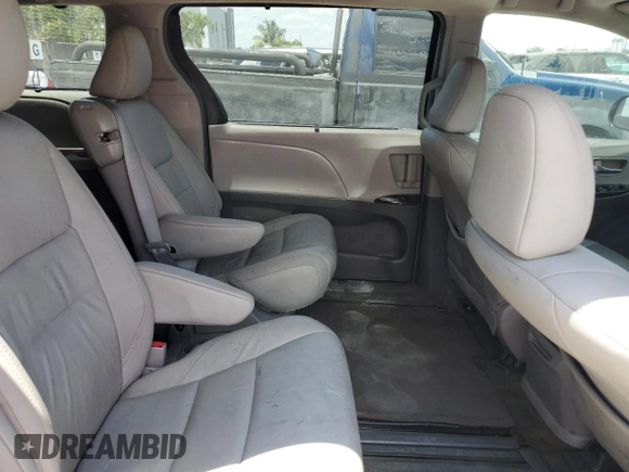 2015 Toyota Sienna XLE z VIN 5TDYK3DC3FS631916, wystawiony jako Copart lot #57876815 z przebiegiem 76 986 mil mil oraz Czysty tytuł • Clean title. Historia ofert i sprzedaży dostępna na DreamBid. Obrazek 11.