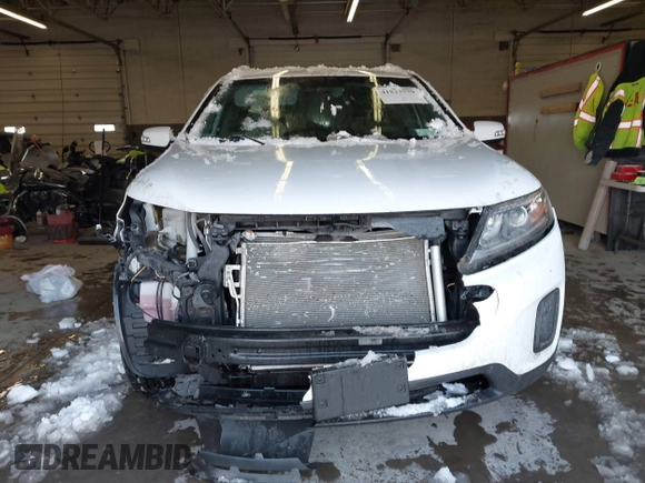 2015 Kia Sorento LX with VIN 5XYKT4A79FG585120, listed as a IAAI auction lot 41533779 with 127,337 mi miles. Bid and sale history available at carsss.com. Image 12.