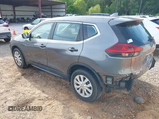 2019 Nissan Rogue SV with VIN 5N1AT2MT9KC785739, listed as a IAAI auction lot 42098766 with 121,220 mi miles and . Bid and sale history available at DreamBid. Image 3.
