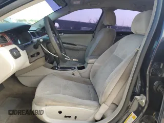 2007 Chevrolet Impala LS z VIN 2G1WB58KX79380786, wystawiony jako Copart lot #55325005 z przebiegiem 188 264 mil mil oraz Szkoda całkowita • Salvage title. Historia ofert i sprzedaży dostępna na DreamBid. Obrazek 7.