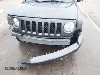 2017 Jeep Patriot High Altitude with VIN 1C4NJRFB8HD206087, listed as a IAAI auction lot 41464234 with 96,345 mi miles. Bid and sale history available at carsss.com. Image 6.