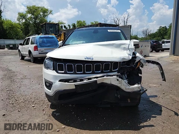 2020 Jeep Compass Latitude z VIN 3C4NJDBB5LT175411, wystawiony jako Copart lot #62606565 z przebiegiem 44 523 mil mil oraz Szkoda całkowita • Salvage title. Historia ofert i sprzedaży dostępna na DreamBid. Obrazek 14.